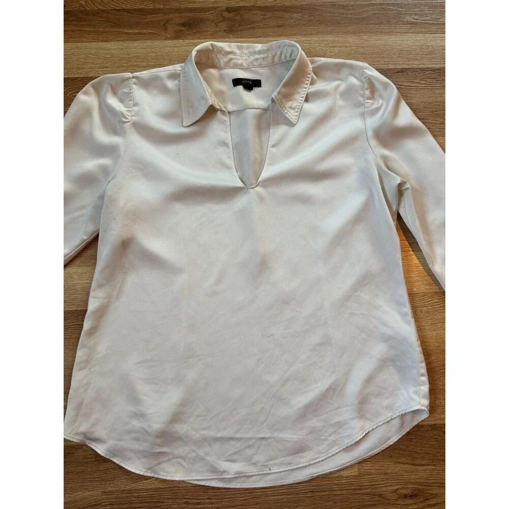 J Crew Size M Cream Long Sleeve V-neck Satiny Blouse Classy Minimal Feminine